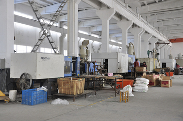 Ningbo Yuexiang Electric Appliance Co., Ltd. productielijn van de fabrikant